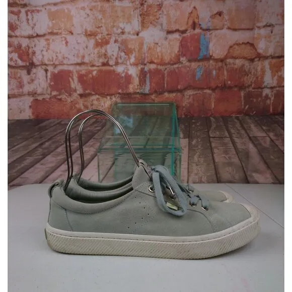 Cariuma Sneakers Men's Size 10.5 Light Blue Suede