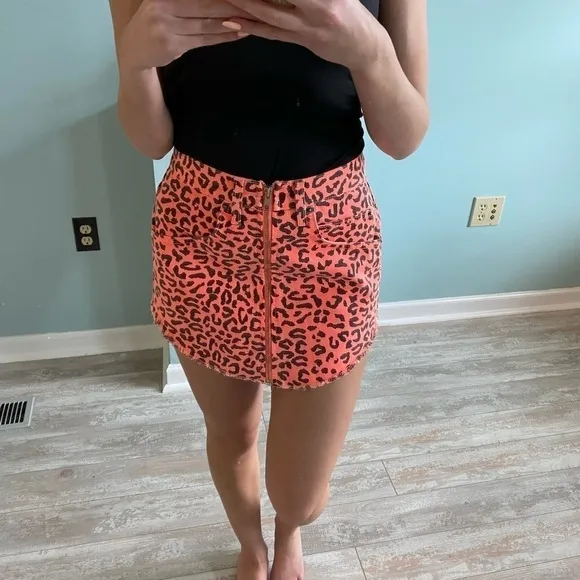 Carmar Cheetah Denim Skirt Size 27 WORN ONCE