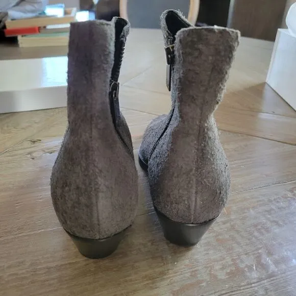 Carmens Distressed Leather Cowboy Shoe Boots size 37 7