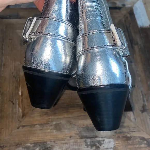 Caverly milly silver leather boots