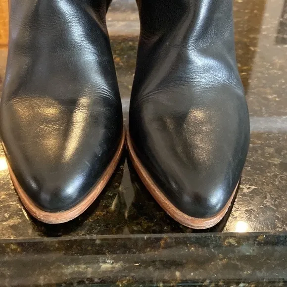 CECELIA black leather and suede size 6 boots