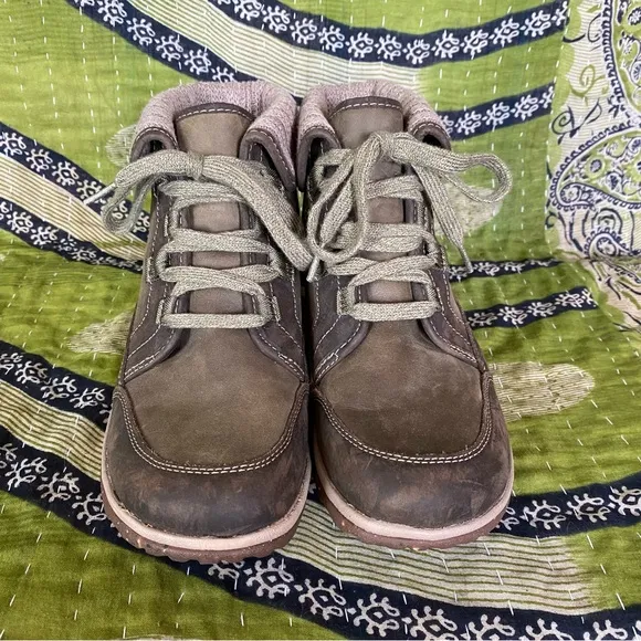 Chaco Ivy Brown/ Gray Barbary Ankle Leather Boots Size 7.5