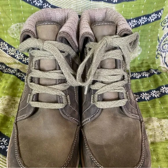 Chaco Ivy Brown/ Gray Barbary Ankle Leather Boots Size 7.5