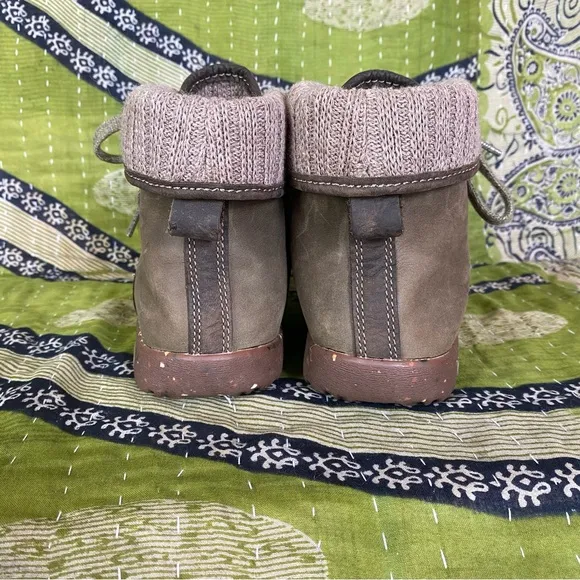 Chaco Ivy Brown/ Gray Barbary Ankle Leather Boots Size 7.5