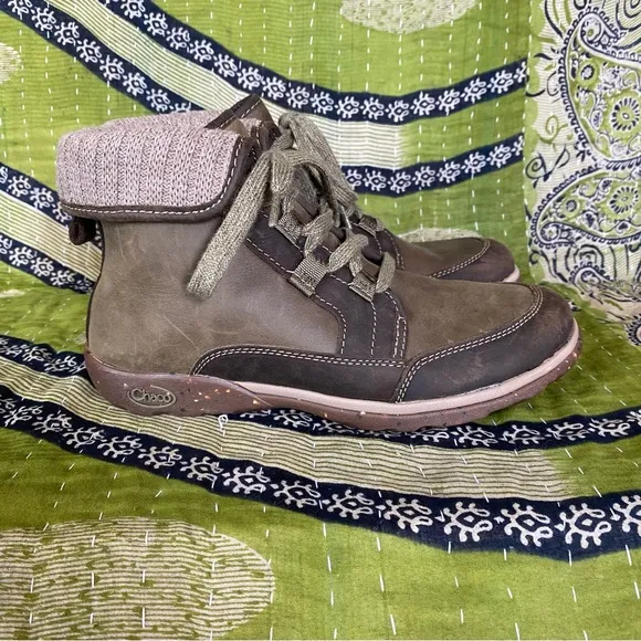 Chaco Ivy Brown/ Gray Barbary Ankle Leather Boots Size 7.5