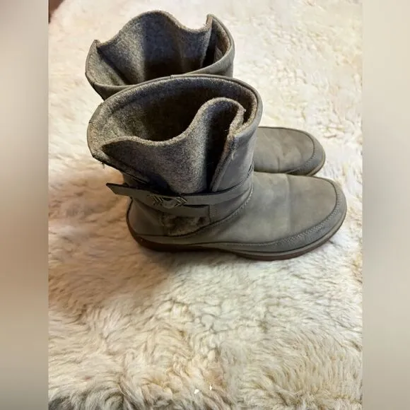 Chaco Sandstone Suede Boots size 7