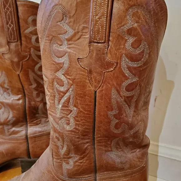 Chestnut brown cowboy boots