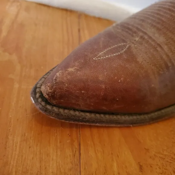Chestnut brown cowboy boots