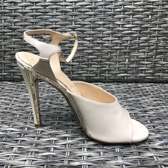 Chloe Peep Toe Gold Heel Ankle Strap Leather Sandals Size 39EU NEW