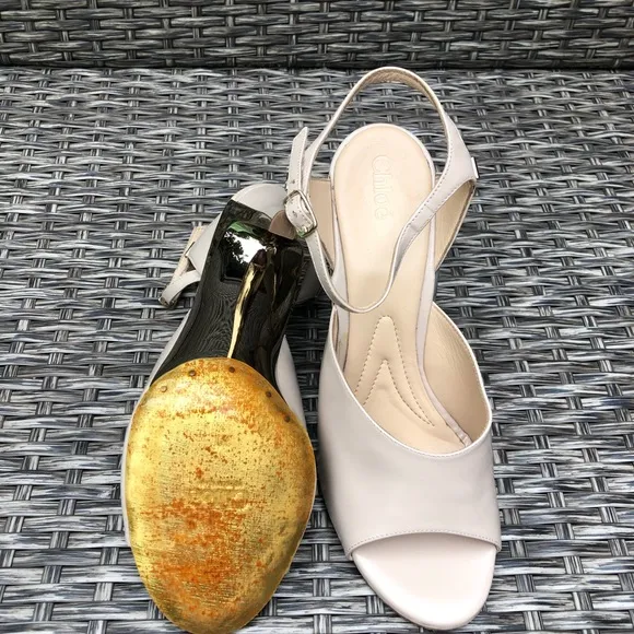 Chloe Peep Toe Gold Heel Ankle Strap Leather Sandals Size 39EU NEW