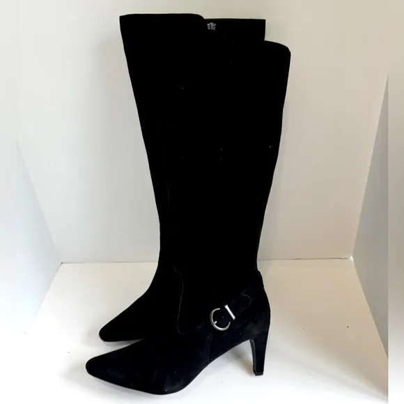 Circa Joan &amp; David CJ Entertain Gray Suede Buckle Detail Boots Size. Size 9.5
