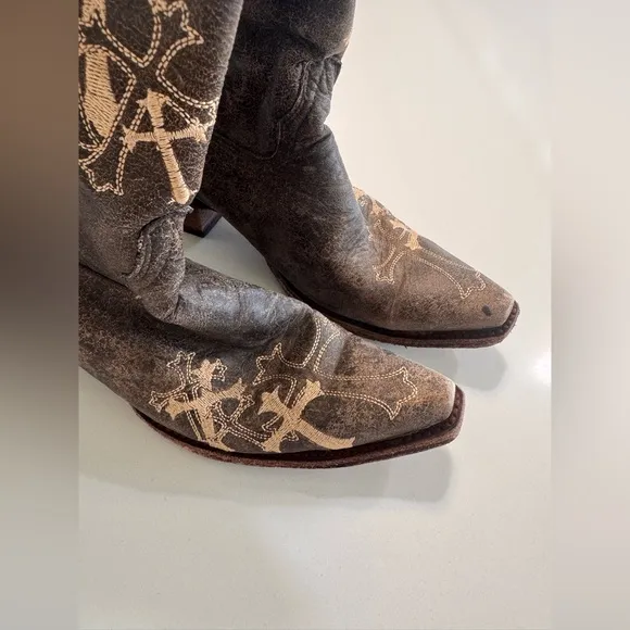 Circle G Women Handcrafted In Mexico Embroidery Cross Brown Leather Boots Size 9
