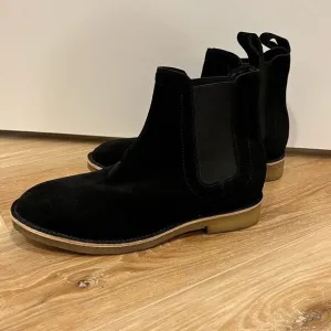 CIVIL REGIME Men’s Black Suede Boots Size 7