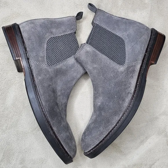 Clark Suede boot size 10