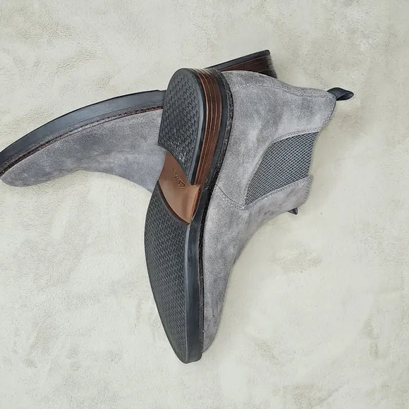 Clark Suede boot size 10