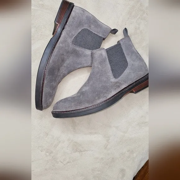 Clark Suede boot size 10