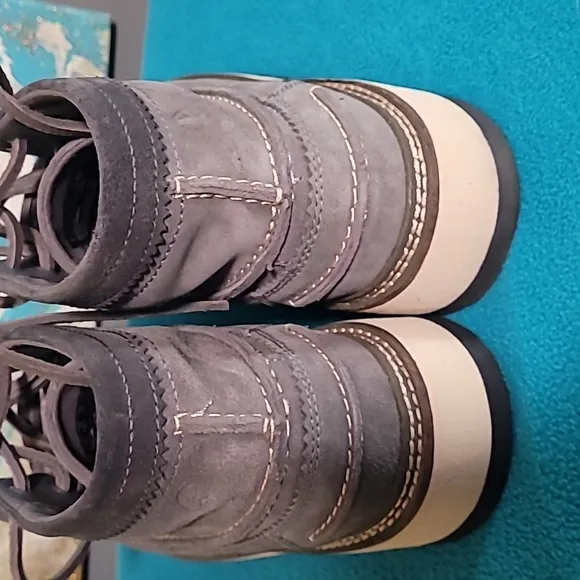 Clark's ClarkHill Mid Dark Grey Suede Boots