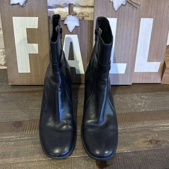 Clark’s Leather boots