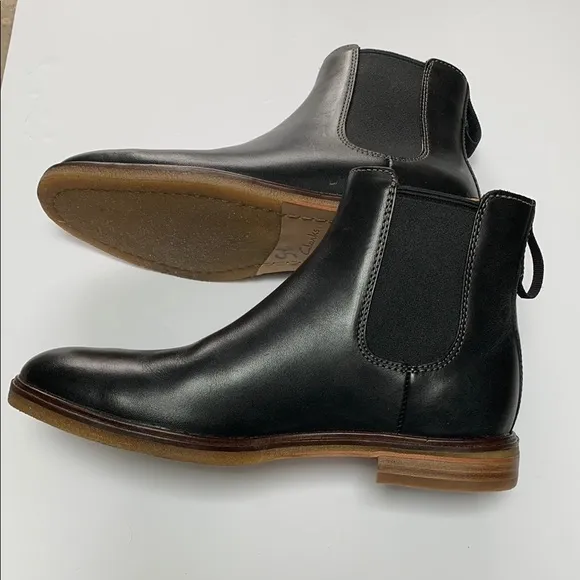 Clarks Men's Black Leather Chelsea Boots