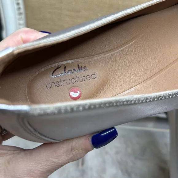 Clarks | Un Blush Wish in Metallic Platinum Shoes, Size 9 NIB