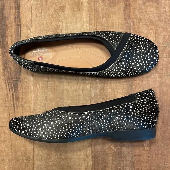 Clarks Un Darcey Ease 2 Flats