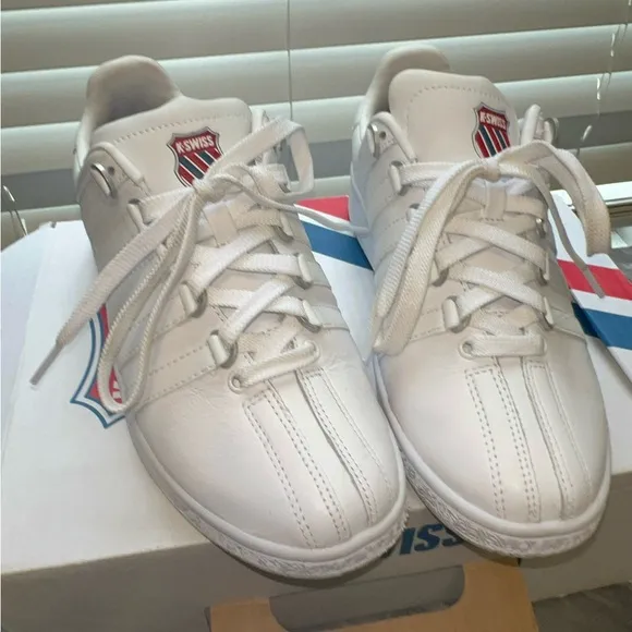 Classic White K-Swiss Youth Size 7 - Only Worn Once!
