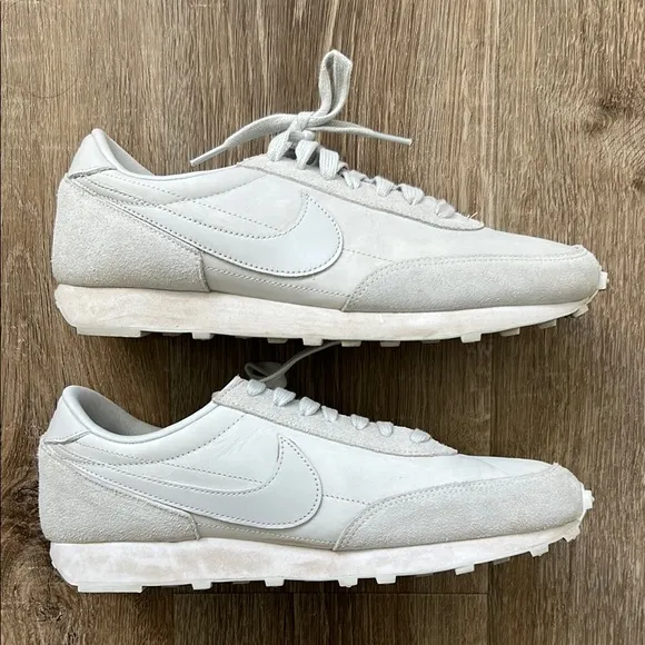 Classic White Women’s Sneakers