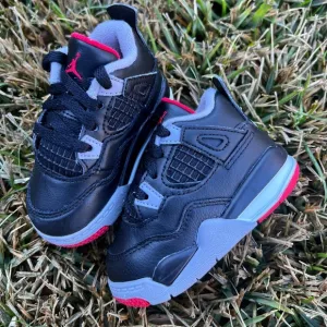 CLEAN Air Jordan 4 Retro Bred 2024 Reimagined Size 4c Toddler shoes