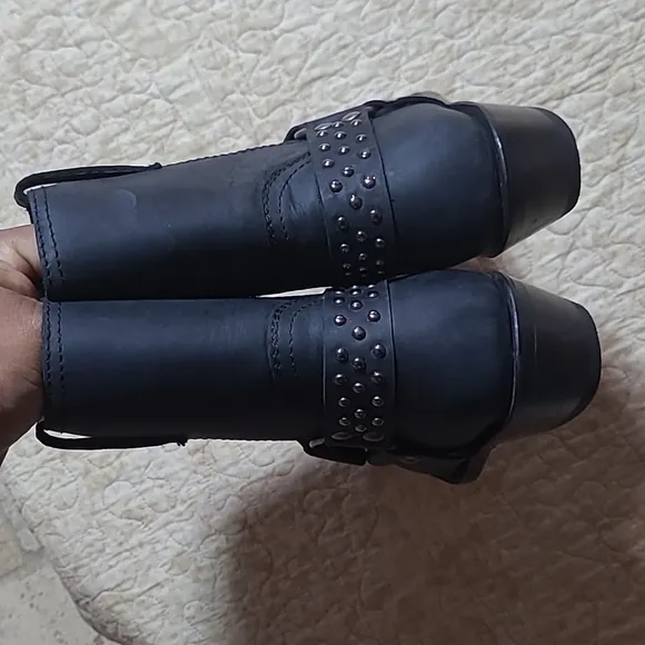 Cleo wolf Harness Western Boots Size 7