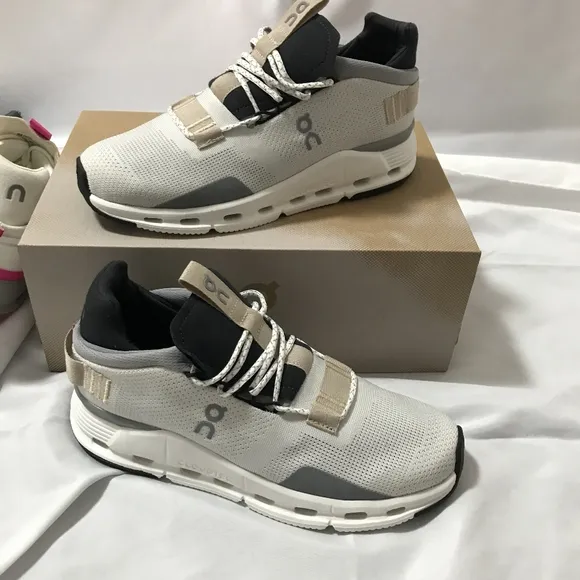 👟Cloudnova Women Shoes new with box 100% Authentic