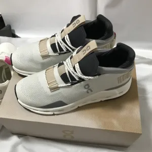 👟Cloudnova Women Shoes new with box 100% Authentic
