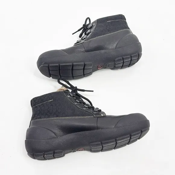 Coach Dyanne Leather Ankle Boot size 6 Black Logo