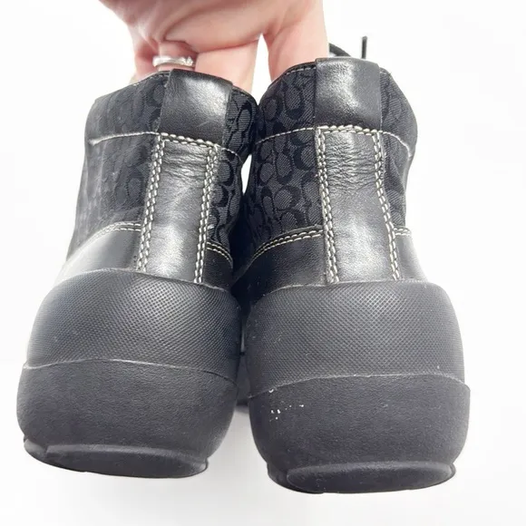 Coach Dyanne Leather Ankle Boot size 6 Black Logo