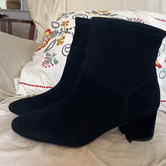 Coach Gracie Bootie G5355 Black Suede Ankle Boots 10