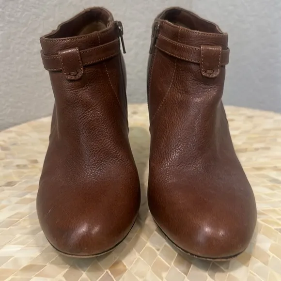 Coach healed boots size 7.5