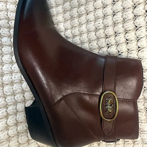 Coach Leather Ankle Booties DA002