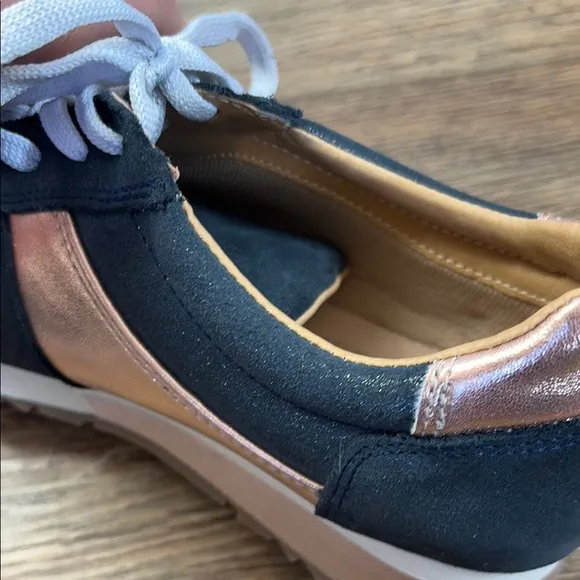 CoFi Genuine Leather Women's Size 8.5 Navy &amp; Metallic Pink Holly Sneakers