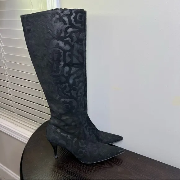 Cole Haan black leather and suede boots SZ. 9.5.  #016