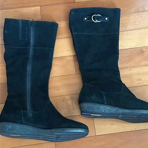 Cole haan black suede boots size 11 m