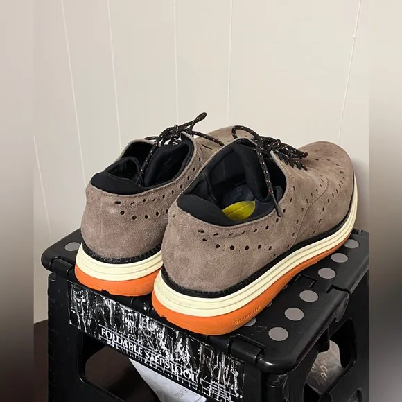 Cole Haan Men’s Beige Suede Oxford Sneakers Sz 8.5