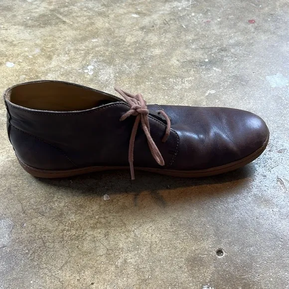Cole Haan Men's Brown Leather Shoes with Vibram Soles Size: 10 1/2