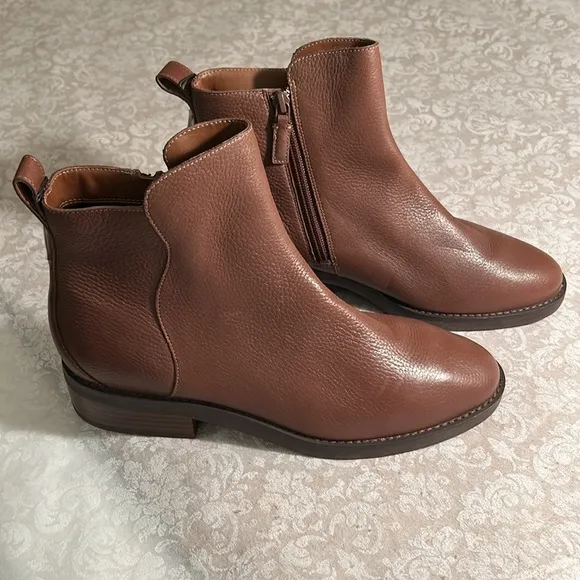 Cole Haan~ new~ Waterproof River Chelsea Sequoia Leather Ankle Boots in size 9