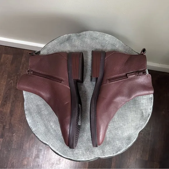 Cole Haan~ new~ Waterproof River Chelsea Sequoia Leather Ankle Boots in size 9