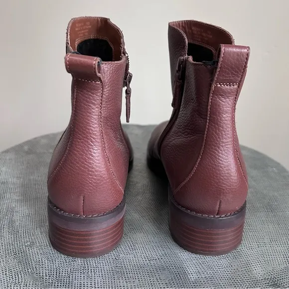 Cole Haan~ new~ Waterproof River Chelsea Sequoia Leather Ankle Boots in size 9