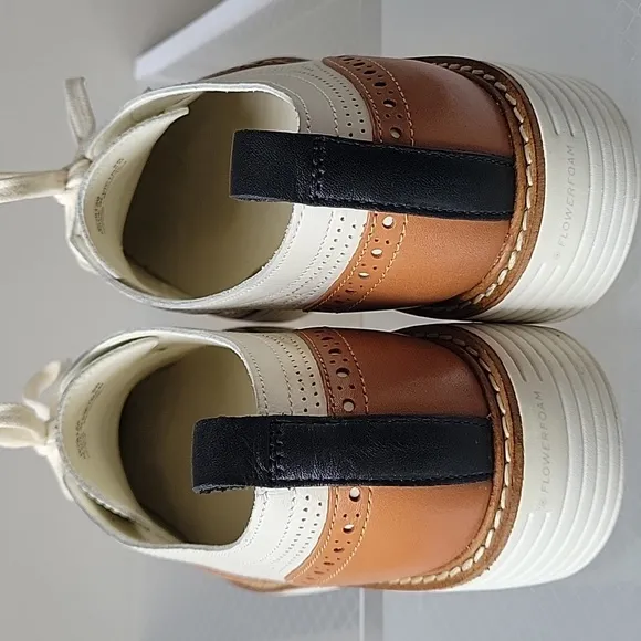 Cole Haan Tan and White Original Wingtip Oxford Shoes Womens Size 9