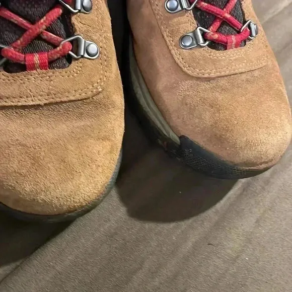 Colombia Newton ridge waterproof amped hiking boot