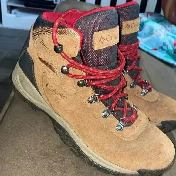 Colombia Newton ridge waterproof amped hiking boot
