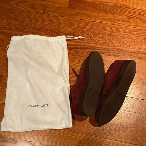 Common projects red suede minimalist sneakers