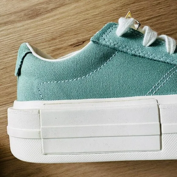 ⭐Converse 7.5 Women's Shoes Chuck Taylor All Star Cruise Sneakers Green A09842C