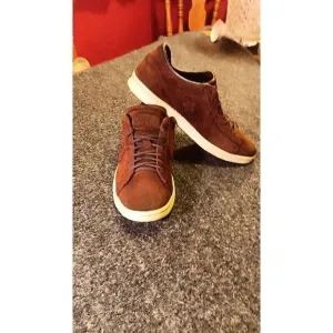 Converse brown suede John vavatos Low's size 7 men 9 women